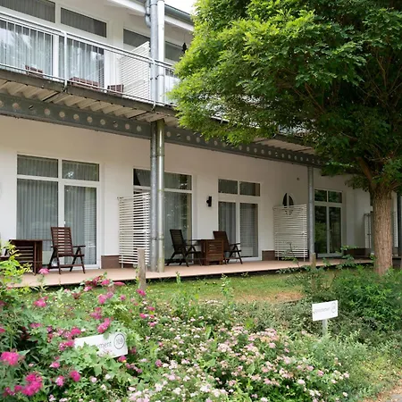 Seepanorama Aparthotel 4*